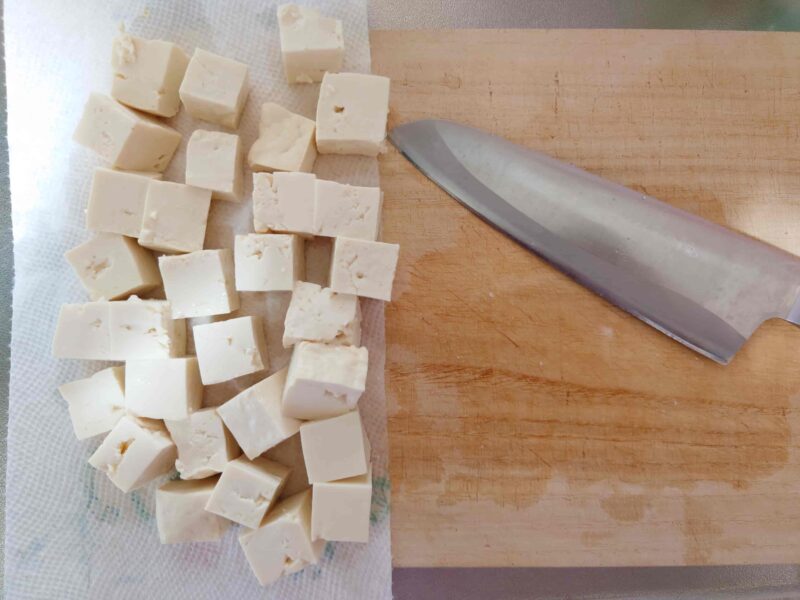 1.5～2cm角に切った豆腐